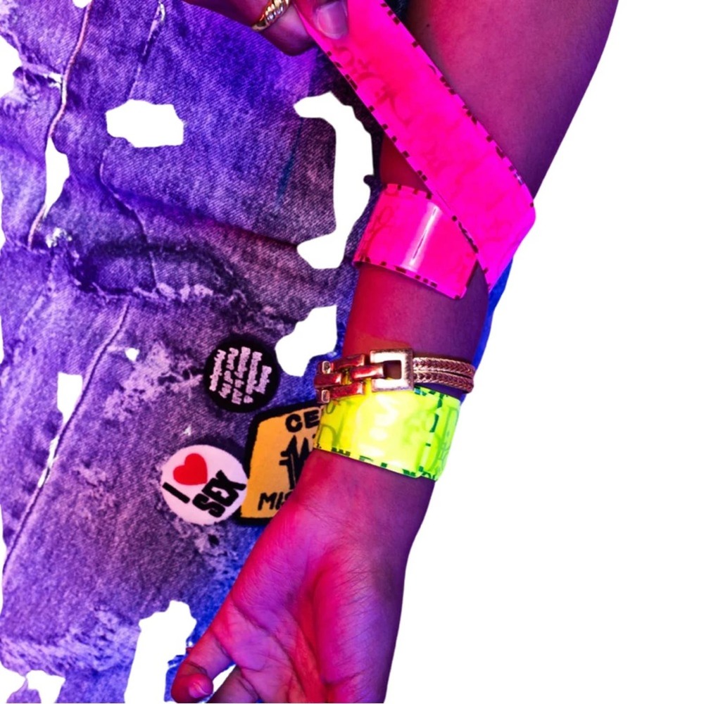 VTG Y2K Christian Dior Neon Orange Dayglo Holographic Trotter Logo Slap Bracelet - Picture 2 of 14